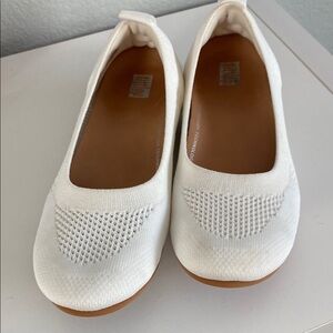 FitFlop White Women's Ballet Flats size 7